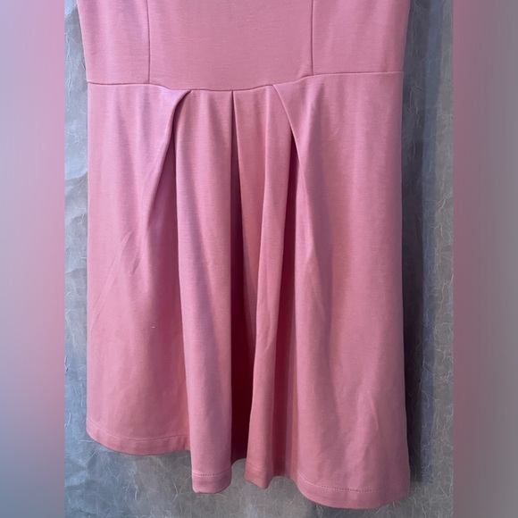 Pink Lace Open-Back A-line Dress - Picture 5 of 14